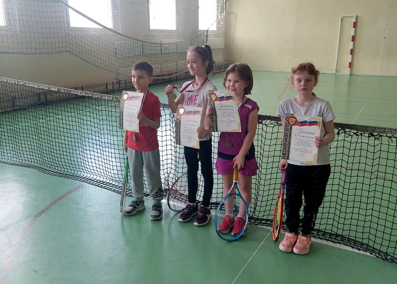 финал теннисного турнира для детей